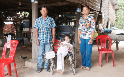 UNE HISTOIRE EXEMPLAIRE : UNE FAMILLE SOUTENUE  PAR KROUSAR THMEY